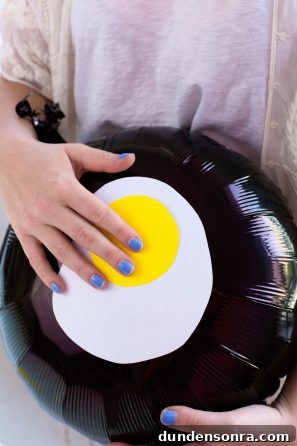 Fried Egg Emoji Balloons: DIY Party Decoration Tutorial 6 An egg balloon