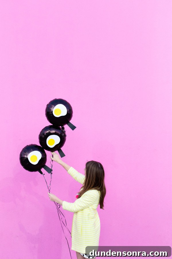 Fried Egg Emoji Balloons: DIY Party Decoration Tutorial 10 Egg balloons