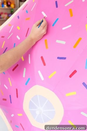 How to Make a Donut-Shaped Beach Umbrella: DIY Guide 7 A donut umbrella