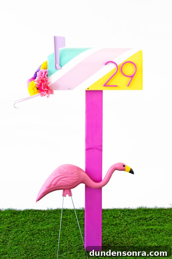 Mailbox with flamingo 