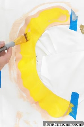 How to Make a Pizza Collarette at Home: Step-by-Step Guide 7 Someone painting something yellow