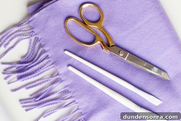 Purple fabric and scissors 