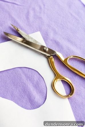 Purple fabric and scissors 