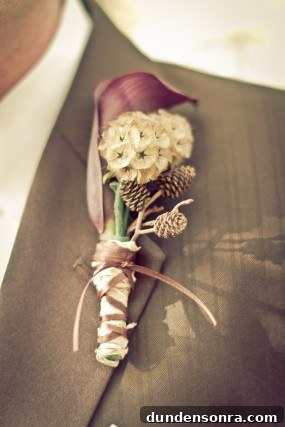 rustic-boutonniere rustic-boutonniere