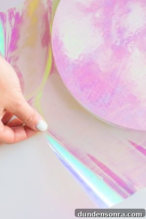 Someone holding something holographic