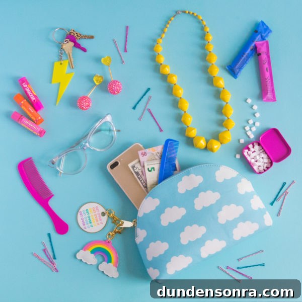 What’s in My Clutch: Everyday Essentials from Splendid Rags 4 Cloud clutch and accessories