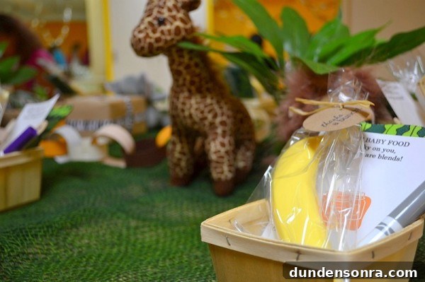 jungle-baby-shower-place-settings