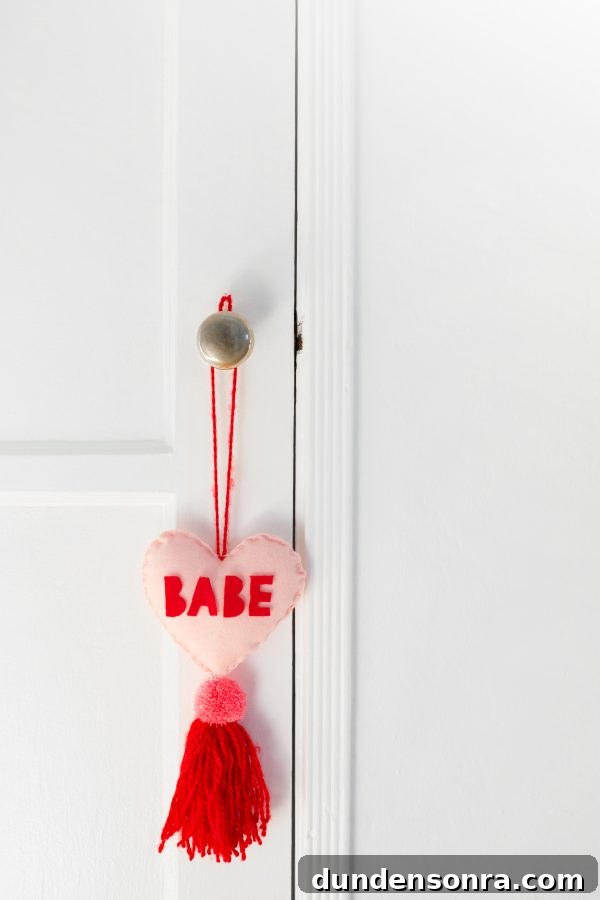 Heart tassel 