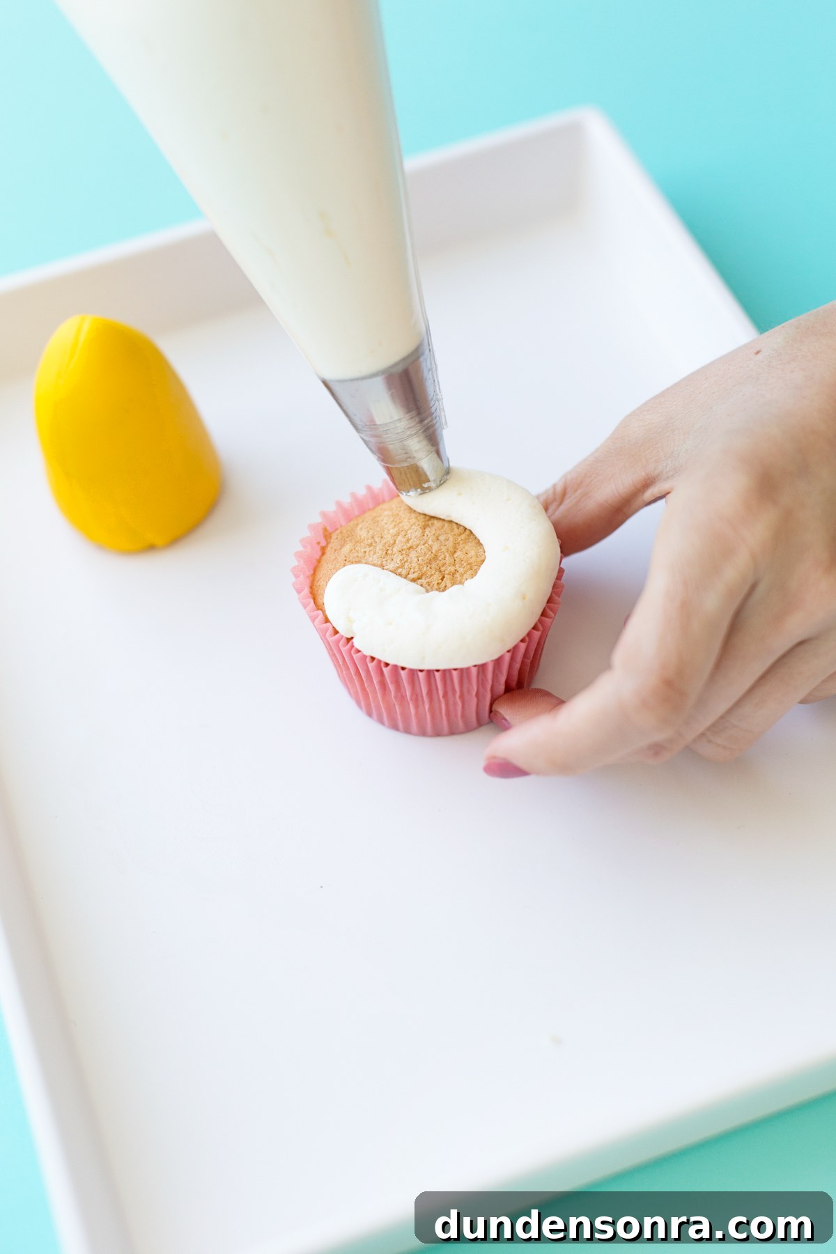 Space-Themed Cupcakes: Step-by-Step Recipe & Decorating Tips 11 Frosting cupcakes