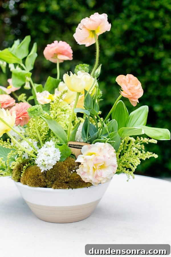 What Makes Your Backyard Special? Share What You Love 8 A vase of flowers on a table