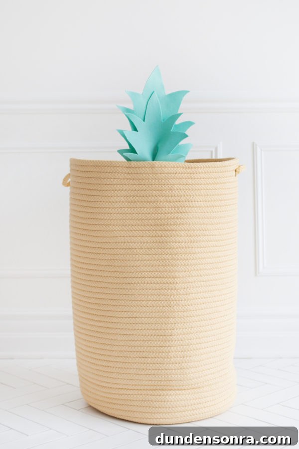 Basket that looks like a pineapple 
