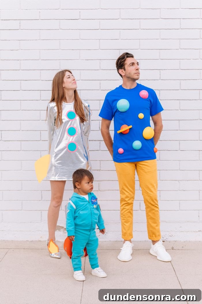 DIY Family Space Costume Ideas for Group Halloween or Cosplay 15 DIY Space Family Costume