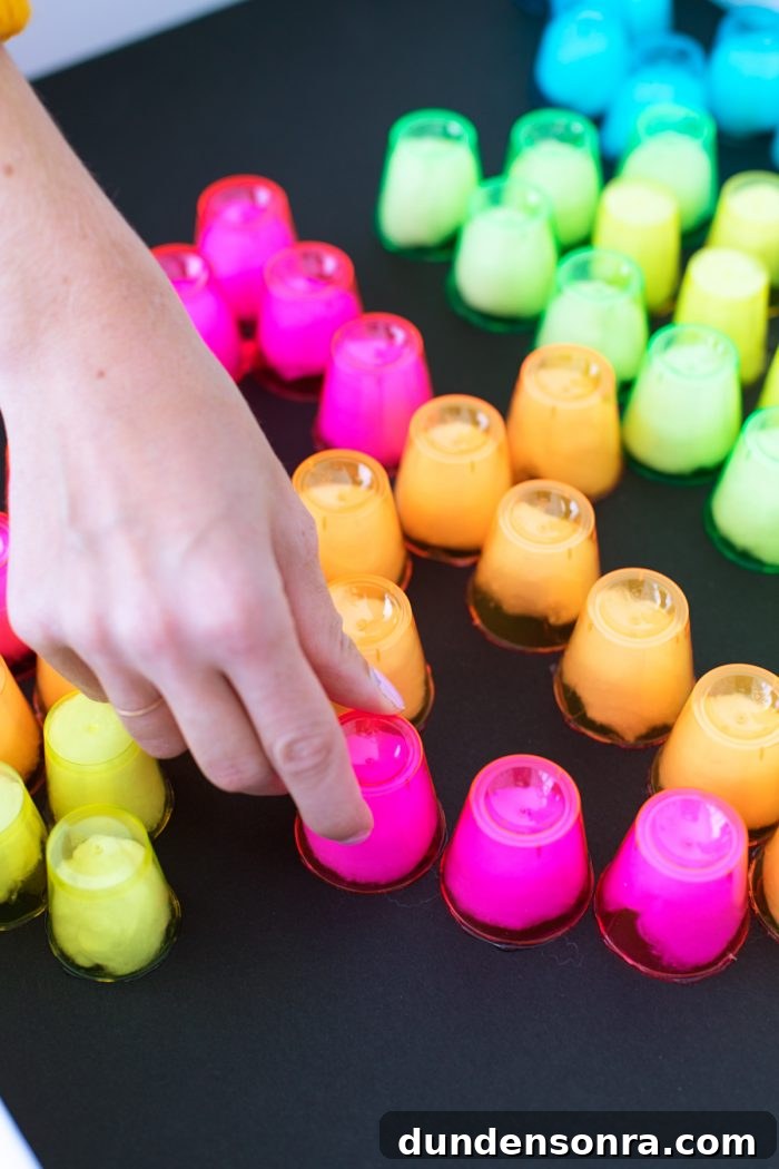 DIY Lite-Brite Halloween Costume Ideas and How to Make One 7 DIY Lite Brite Costume