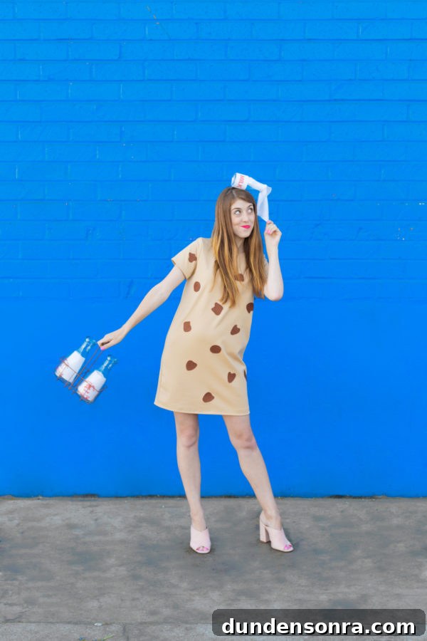 20 Creative Last-Minute DIY Halloween Costume Ideas 20 DIY Cookies + Milk Couples Costume