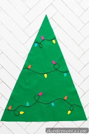 DIY Felt Christmas Tree Wall Hanging Tutorial for Festive Decor 10 Green felt with string