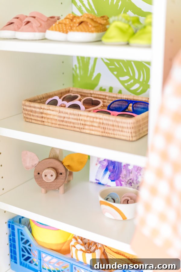 Shelves with sunglasses 