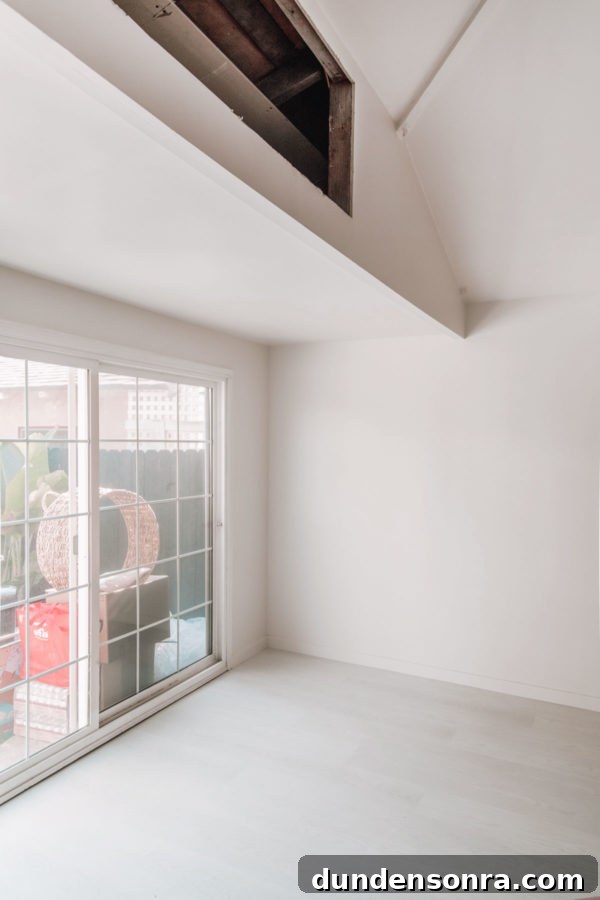An empty room with doors