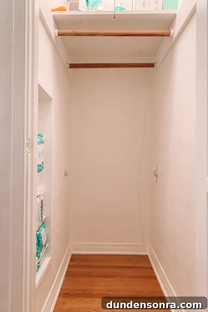 Kids Closet Reading Nook and Cozy Fort Ideas Kids Will Love 3 How To Turn a Kids Closet Into A Reading Nook