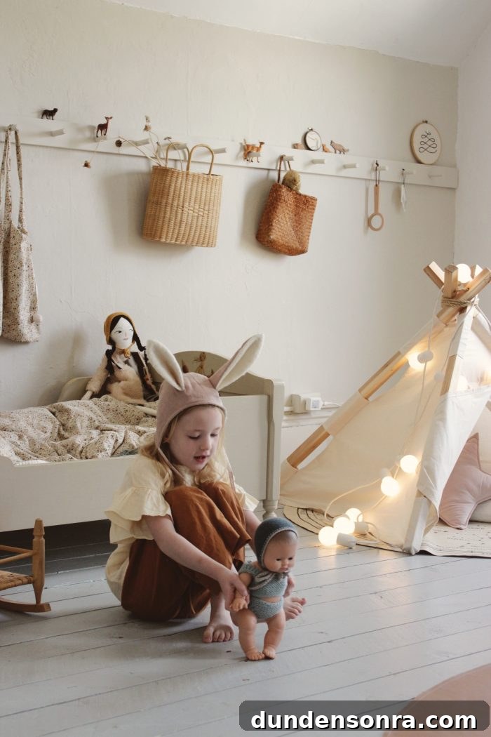 Kids Closet Reading Nook and Cozy Fort Ideas Kids Will Love 6 Kids Peg Rail
