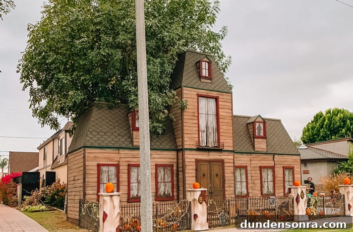 Haunted house facade