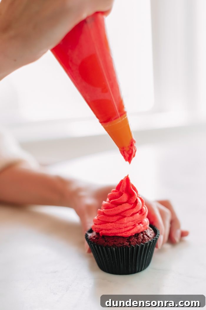 Santa Hat Cupcakes: Festive Holiday Recipe for Homemade Treats 8 How To Make Santa Hat Cupcakes