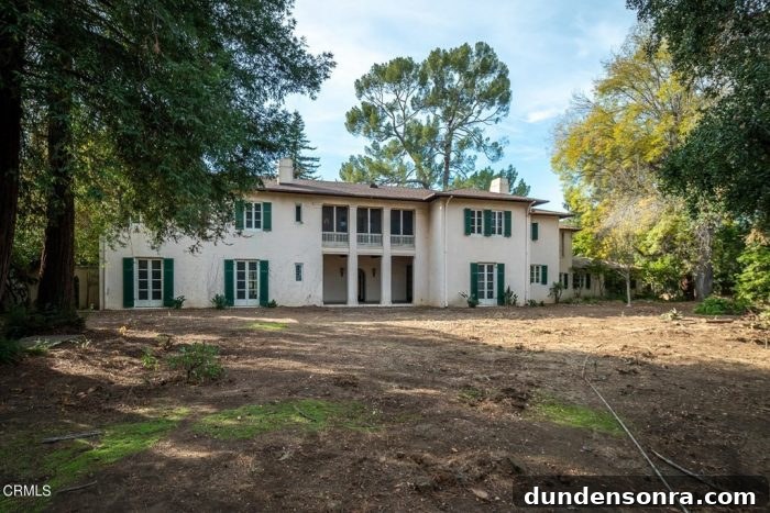 Homes I’d Love to Live In: Volume 2 9 A house with a lot of windows