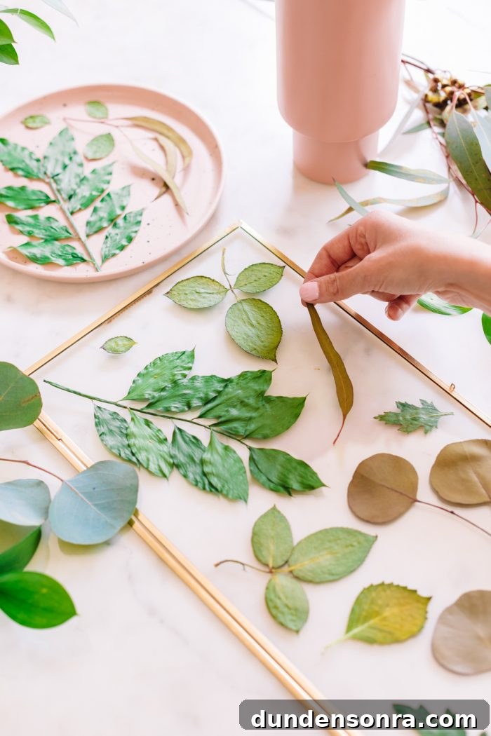 Quick Method to Press Flowers in Under 2 Minutes + DIY Keepsake Frames 13 Pressed botanical art how to