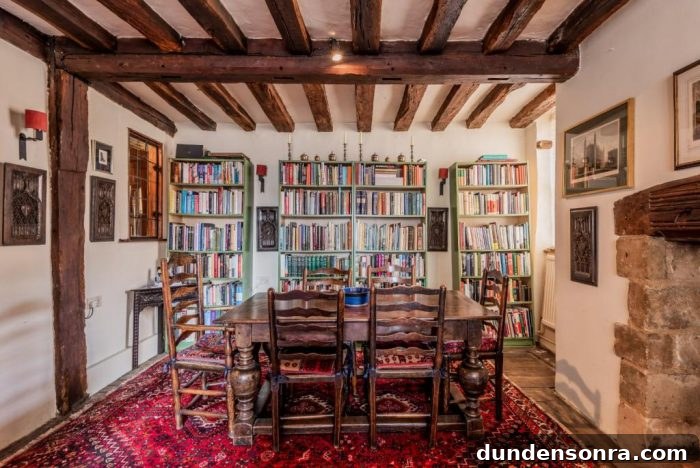 Homes I’d Love to Live In: Inspiring House Designs Vol. 4 16 15th Century Freehold Townhouse Dining Room
