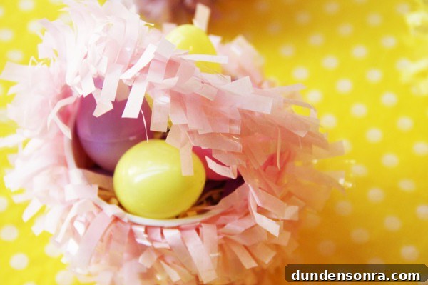 diy-mini-egg-hunt-baskets diy-mini-egg-hunt-baskets