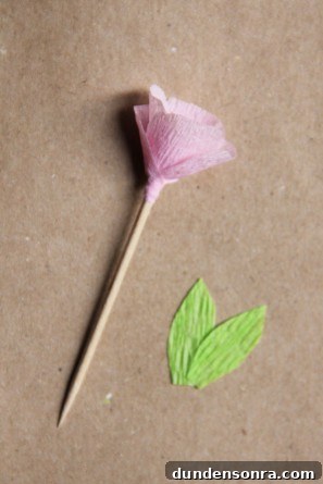 crepe-paper-mini-flowers