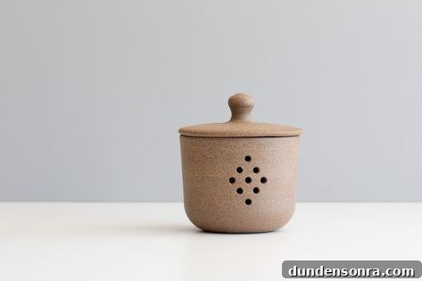 Gift Ideas for Home Chefs and Bakers 8 Garlic keeper with holes in a diamond shape