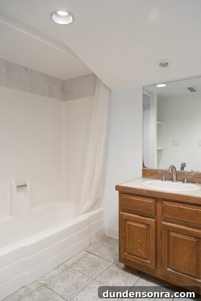 Master Bathroom Renovation: The Before