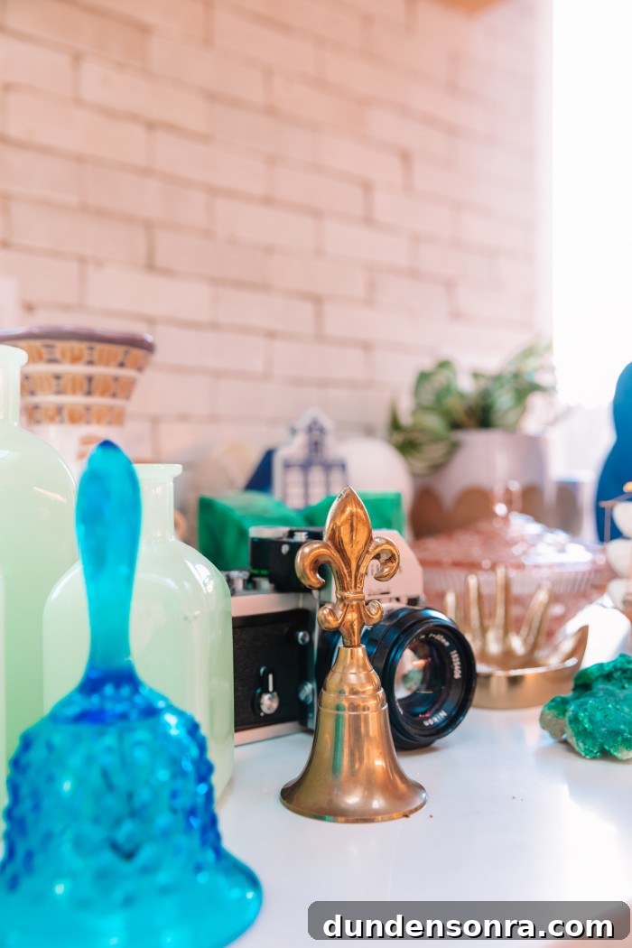 Shelf Styling Ideas: How to Arrange and Style Bookshelves Like a Pro 12 Small decor items on counter