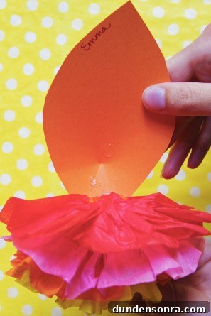diy-paper-flower-placecards