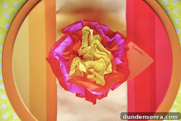 diy-paper-flower-pot-place-cards