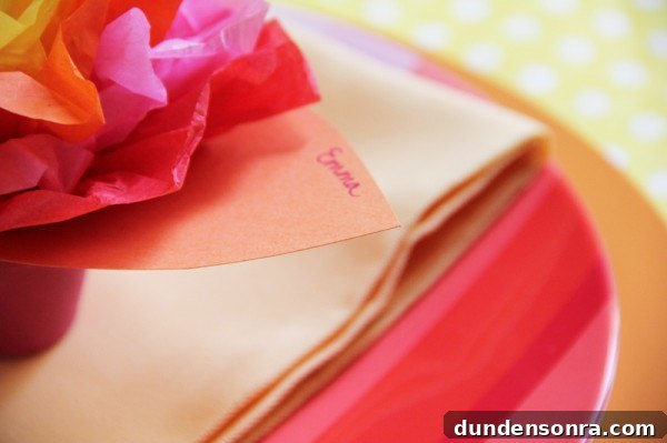 place-cards-and-paper-flowers