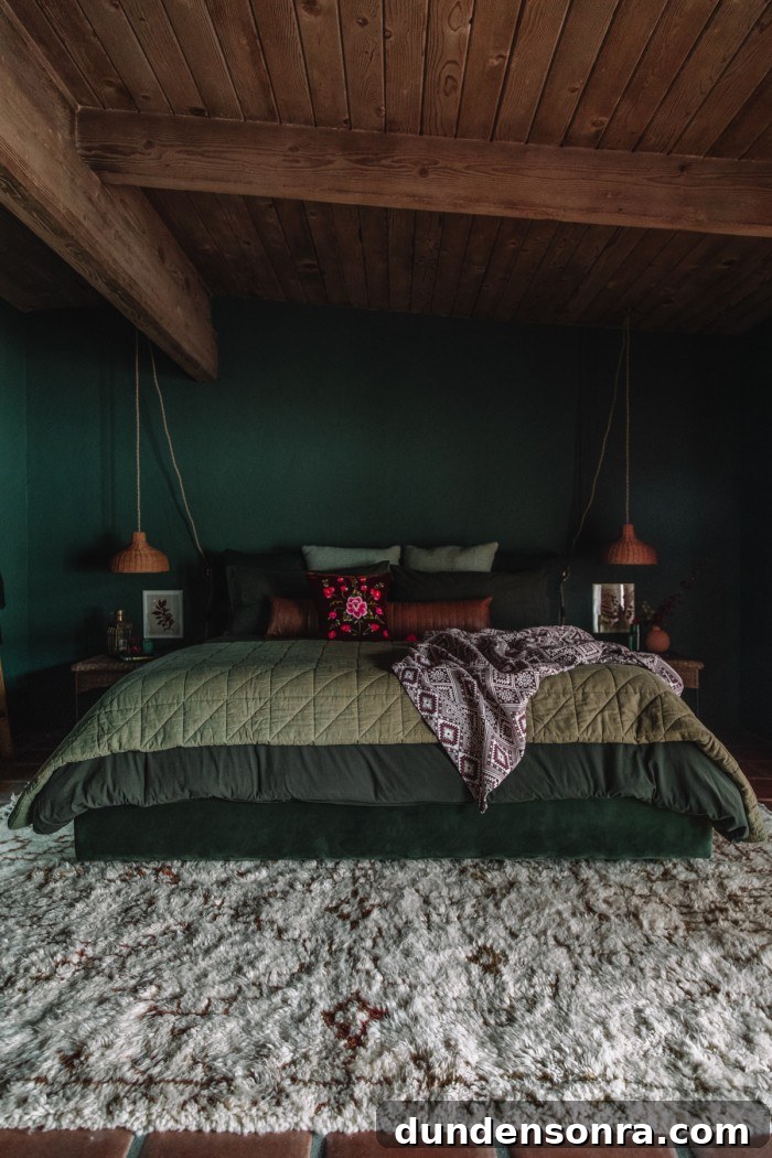 Monochromatic Dark Green Bedroom Ideas and Decor Tips 10 dark green bed with moroccan rug in green room