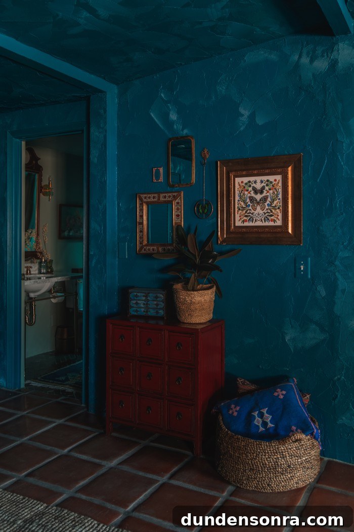 Textured Teal Bunk Room Ideas for Stylish Small Spaces 16 gallery wall in bedroom with view into bathroom