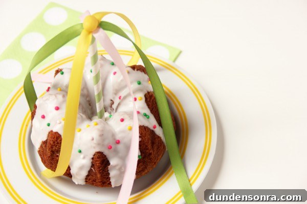 diy-mini-may-pole-bundt-cakes diy-mini-may-pole-bundt-cakes
