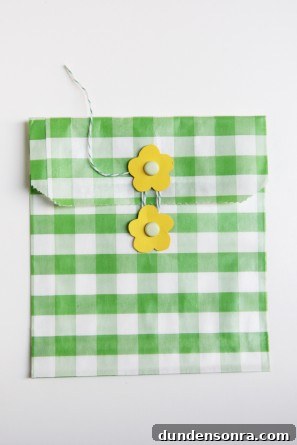 diy-flower-envelopes
