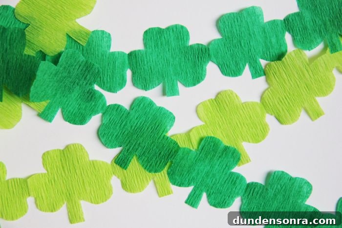 St. Patrick’s Day Crafts for Preschoolers: Fun Ideas for Kids 3 st-patricks-day-streamer-garland-diy