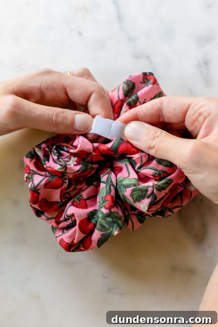 sewn ends of elastic in scrunchie