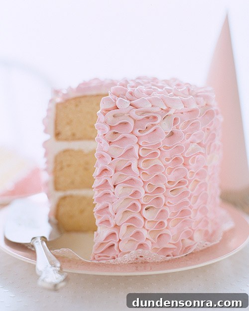 Ruffle Cake Frosting Tutorial