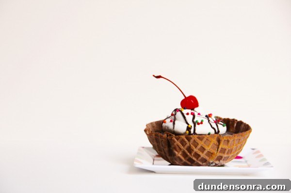 Waffle Bowl Mini Cakes