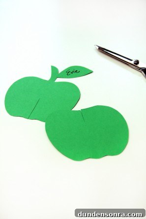 Apple Shaped DIY Place Cards