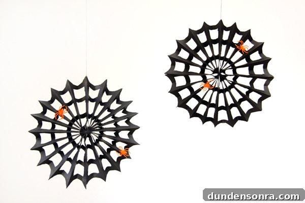 DIY Spiderweb Pinwheels DIY Spiderweb Pinwheels