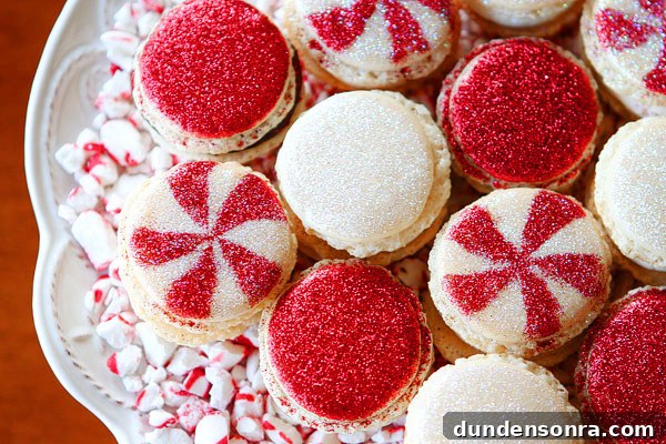 Sparkly Vanilla Macarons for Christmas Sparkly Vanilla Macarons for Christmas