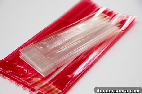 DIY Faux Peppermint Candies | Studio DIY (1) DIY Faux Peppermint Candies | Studio DIY (1)