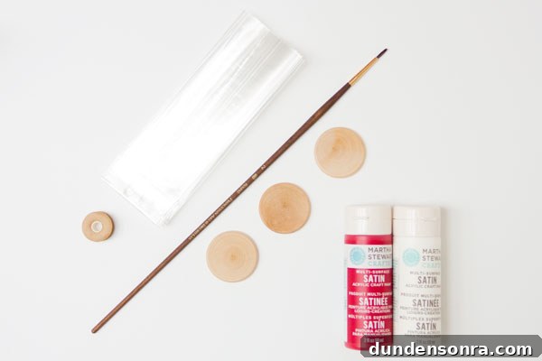 DIY Faux Peppermint Candies | Studio DIY (9) DIY Faux Peppermint Candies | Studio DIY (9)