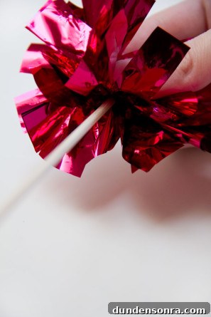 DIY Fringe Mylar Cake Toppers: Step-by-Step Guide & Ideas 11 DIY Fringe Mylar Cake Toppers How To